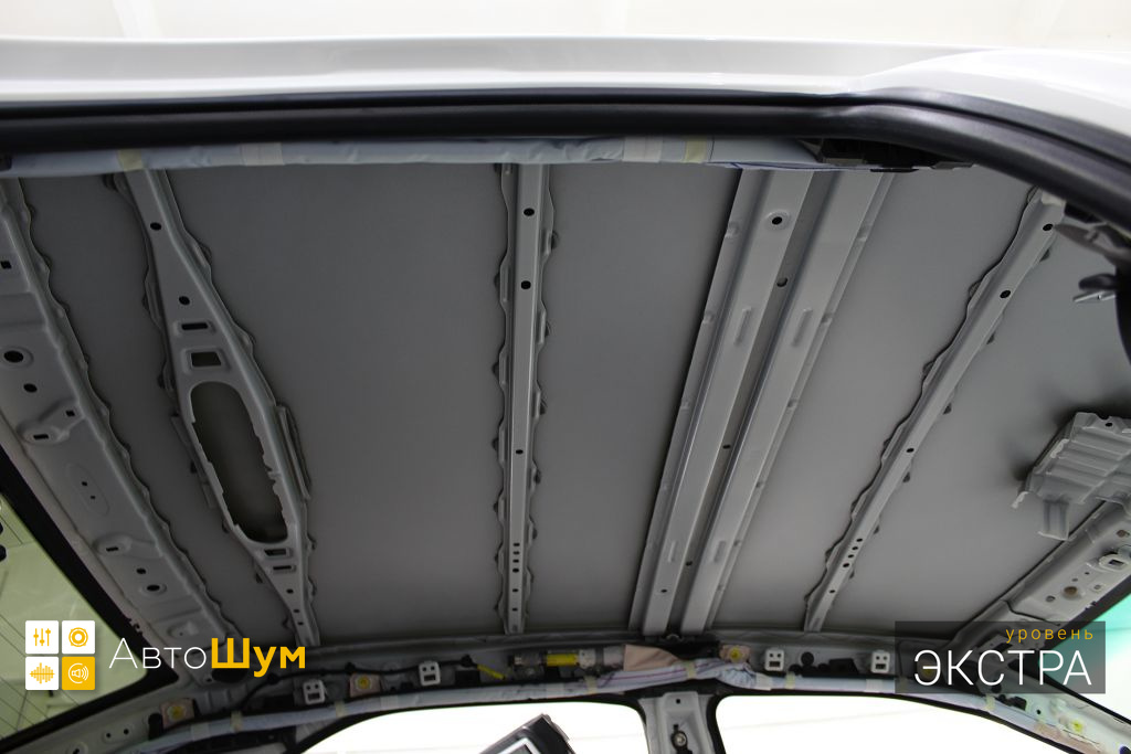 Штатная шумоизоляция крыши Тойоты Камри 55